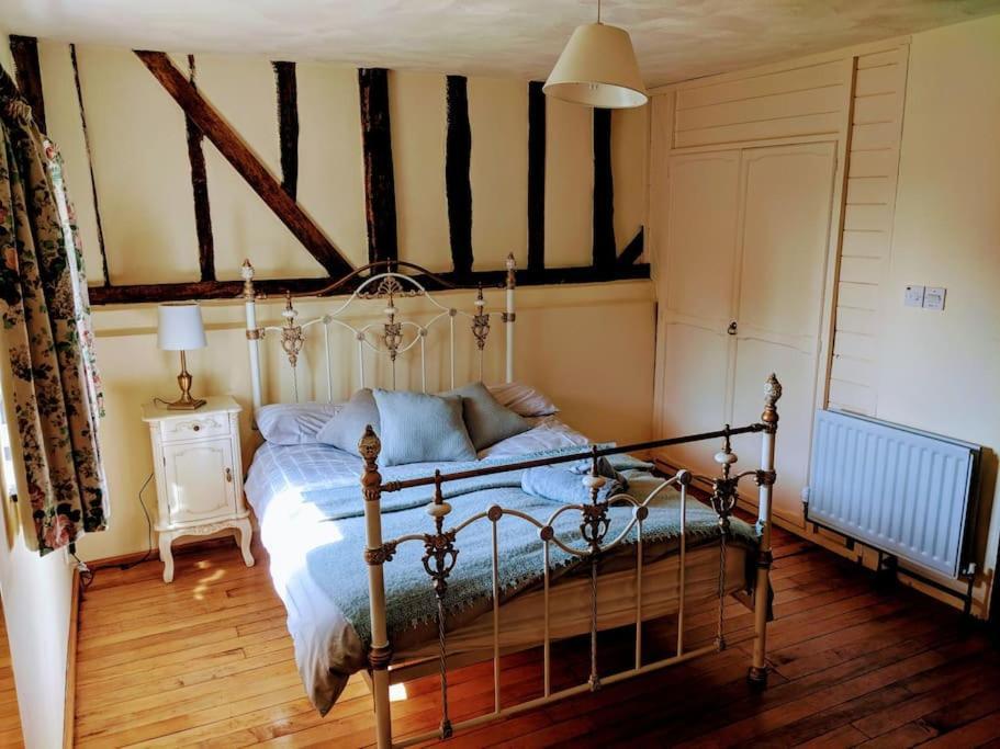Stunning Barn Conversion Ideal For Large Families Bildeston Екстериор снимка